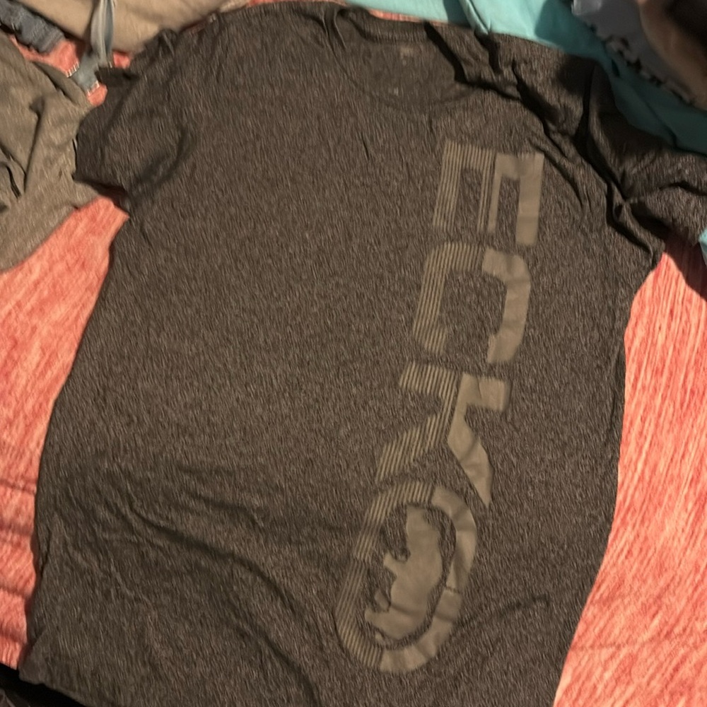 Echo tee shirt
